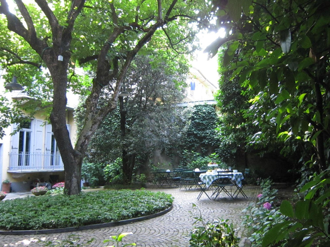 Pra del Torno酒店住宿-B&B Il Giardino in Citta'