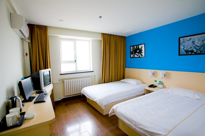 速8酒店盘锦客运站店主图