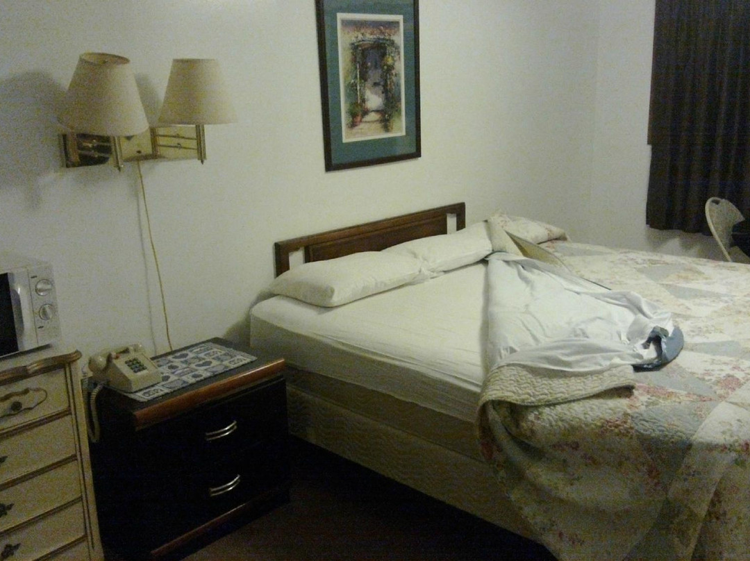 Caza Manor Motel主图