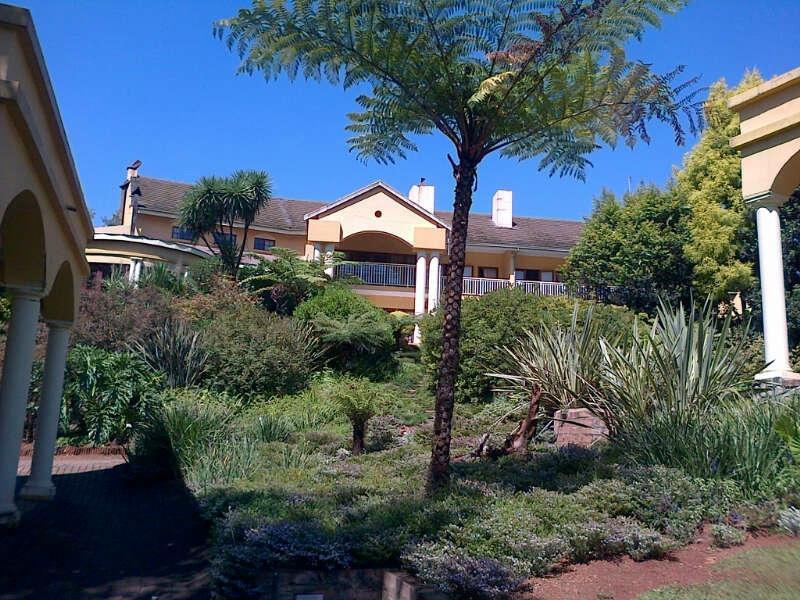 Lone Creek River Lodge