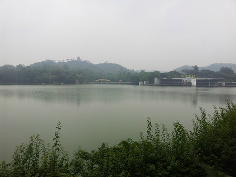 麓湖公园-广州市必去景点