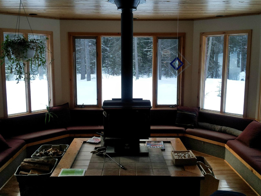 HI Castle Mountain - Hostel