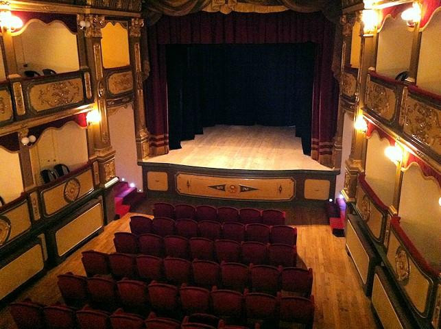 Teatro Garibaldi-加里波利必去景点