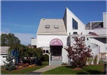 College Town Inn主图