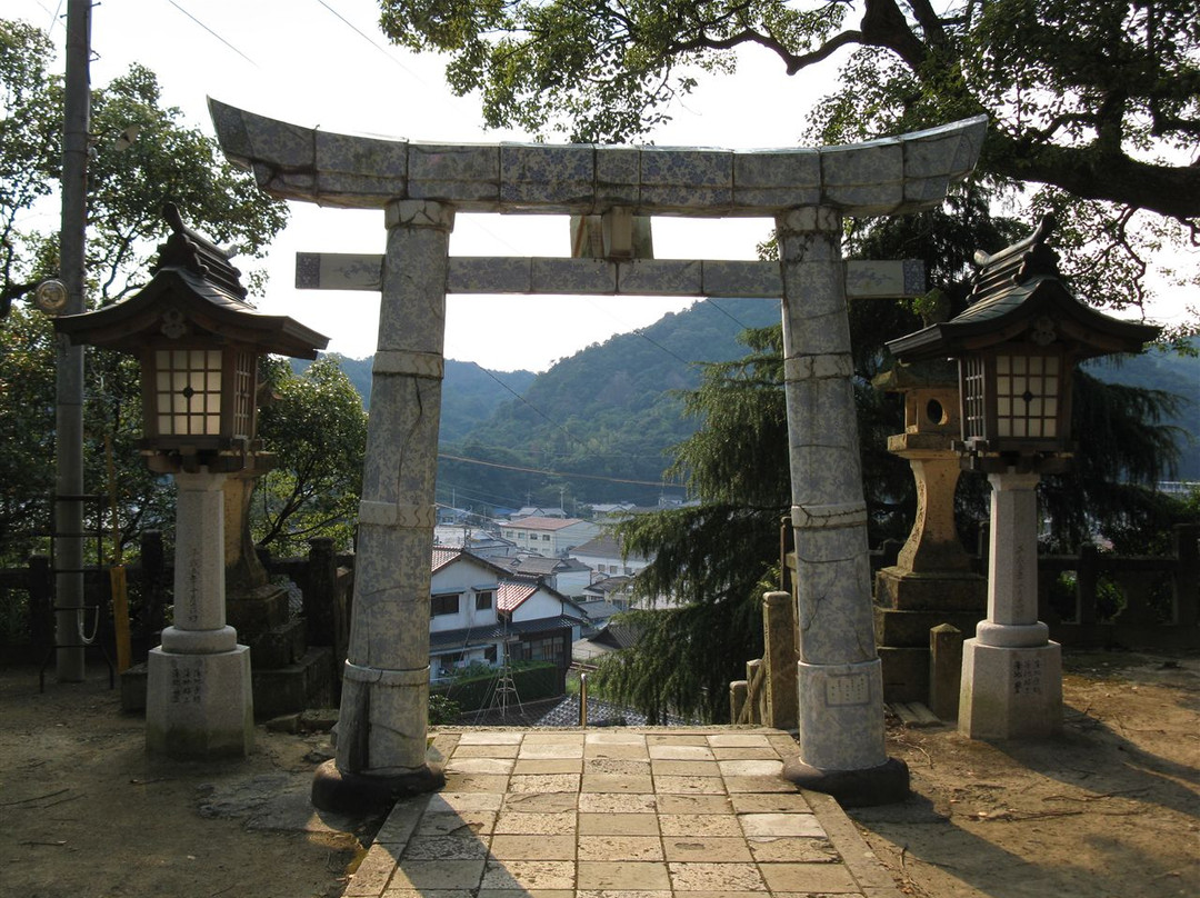 Tozan Shrine景点图片