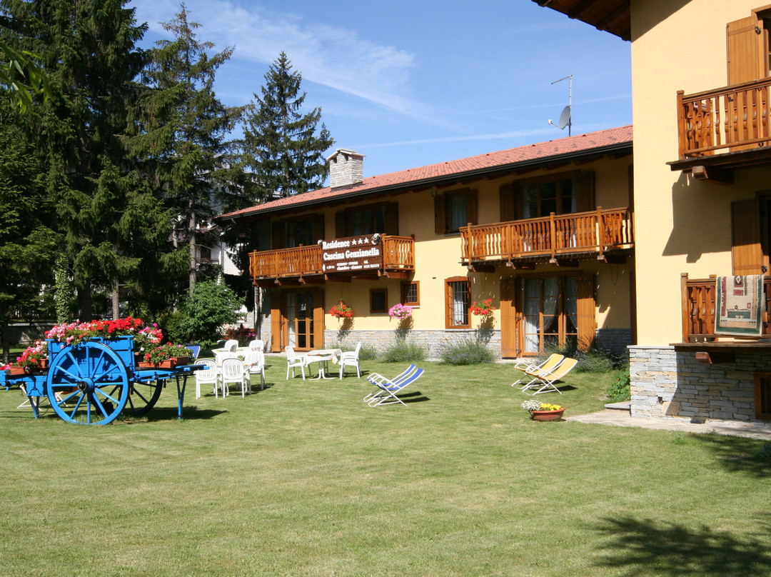 Residence Hotel La Cascina Genzianella主图