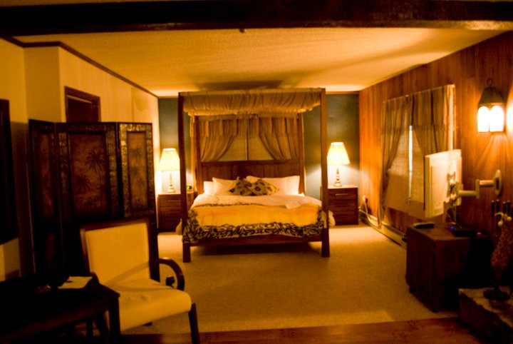 Stone's Lodge under Stratton Mtn.