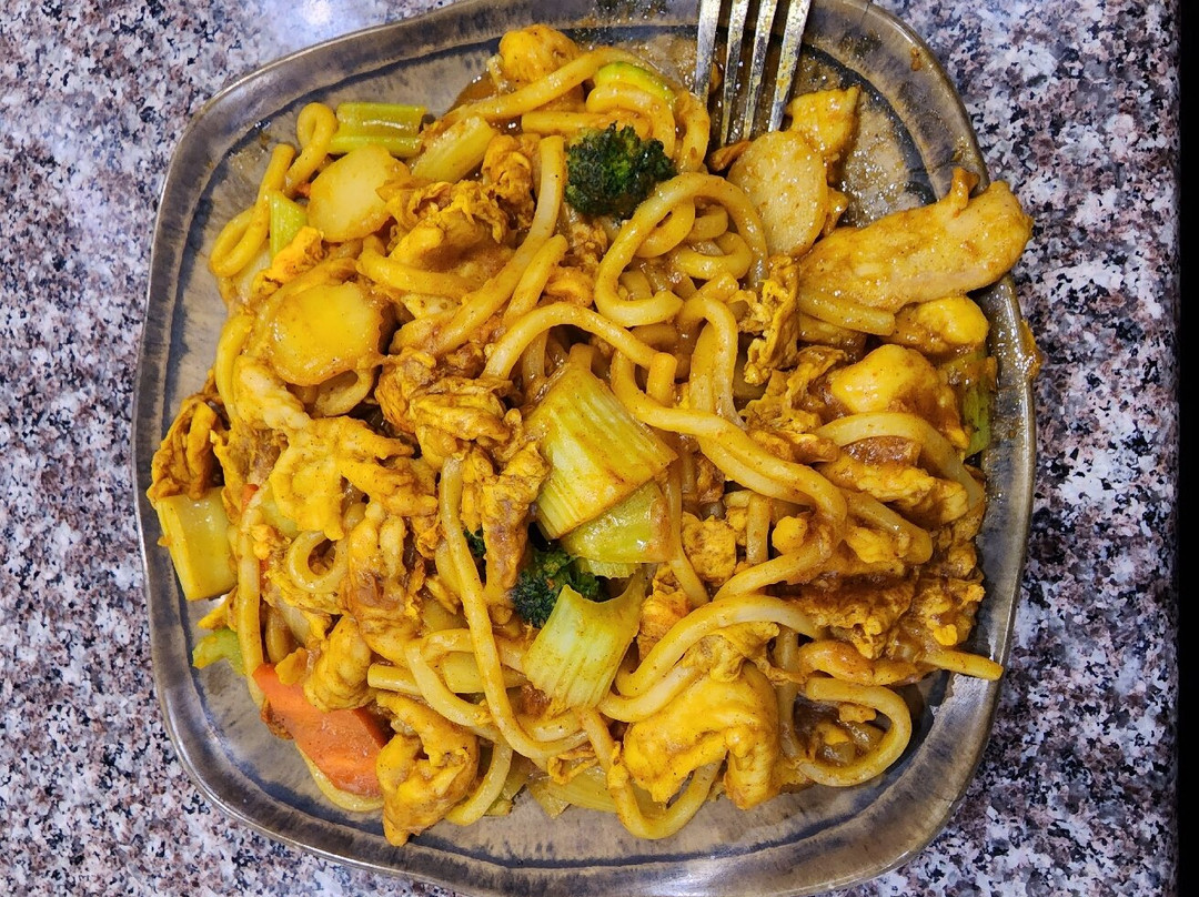 Momiji Japanese & Chinese Restaurant