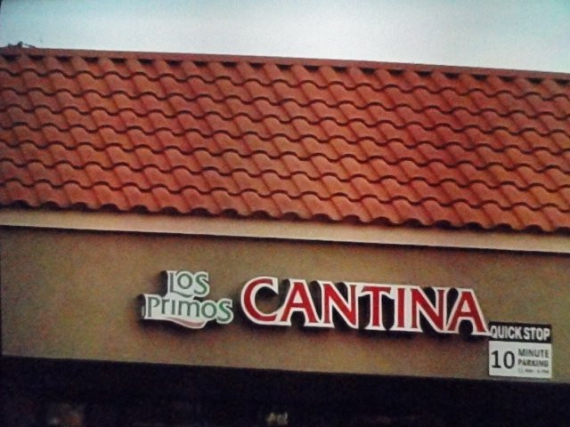 Los Primos Cantina