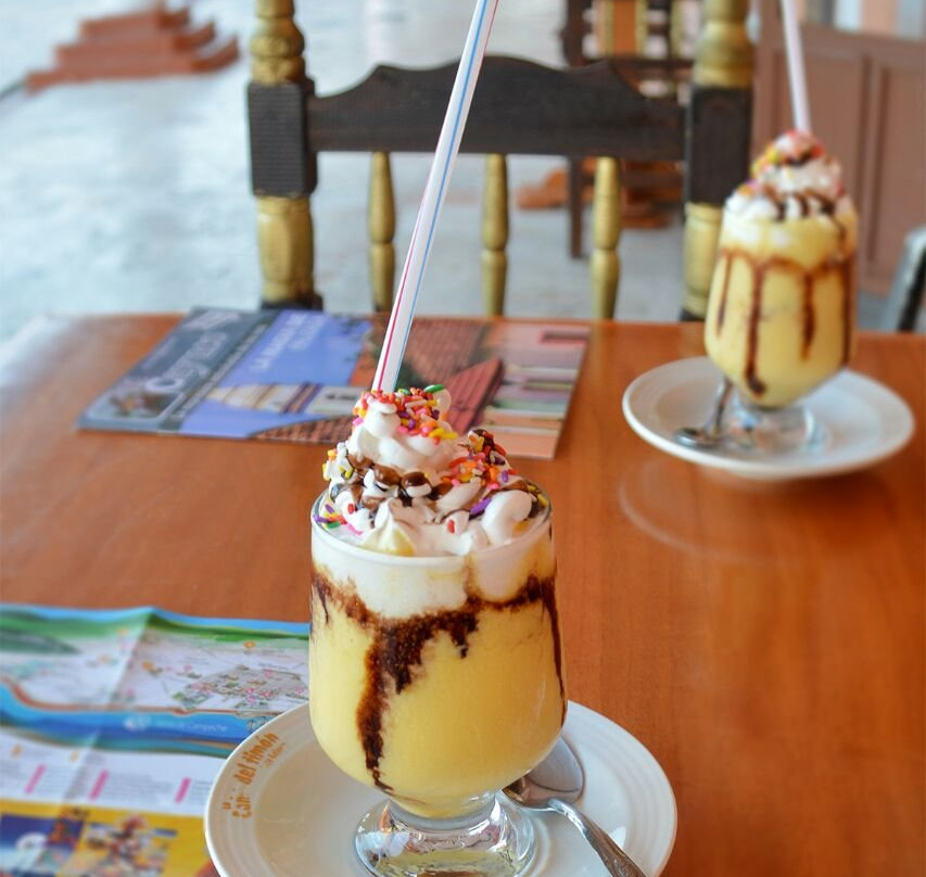 Palizada餐馆和美食-Café Galería La Caña Del Timon