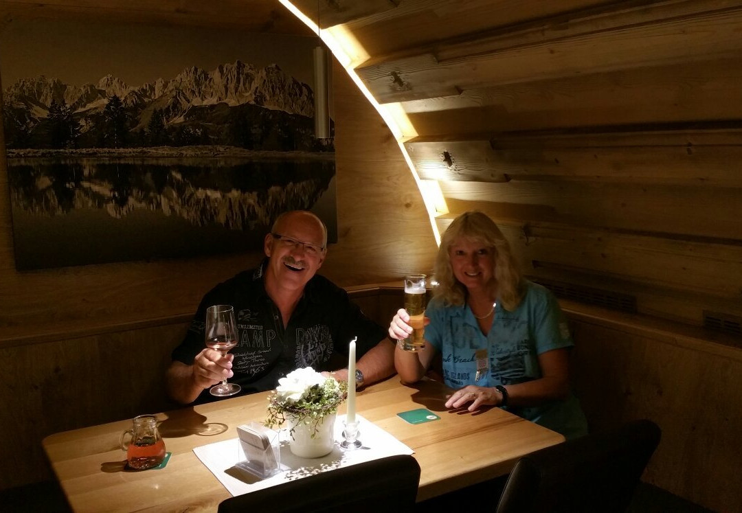 圣约翰堤候餐馆和美食-Cafe Jagglbäck