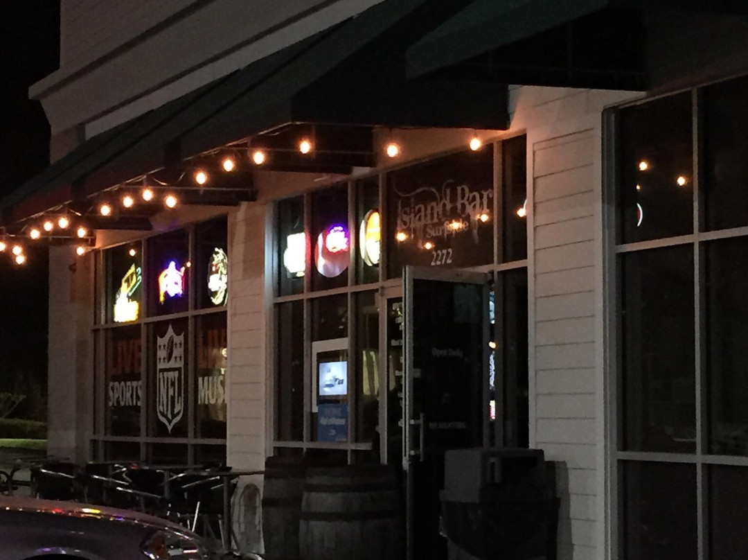 Island Bar and Grill主图
