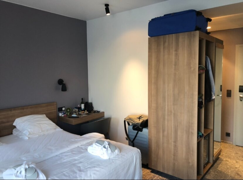 米德加杜尔中央酒店主图