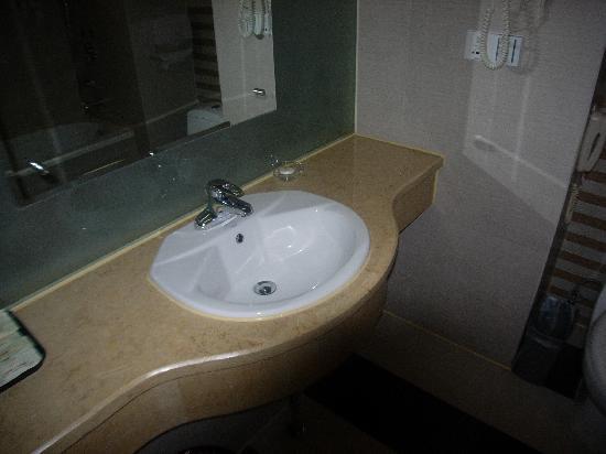 桂林维也纳酒店中山店-浴室