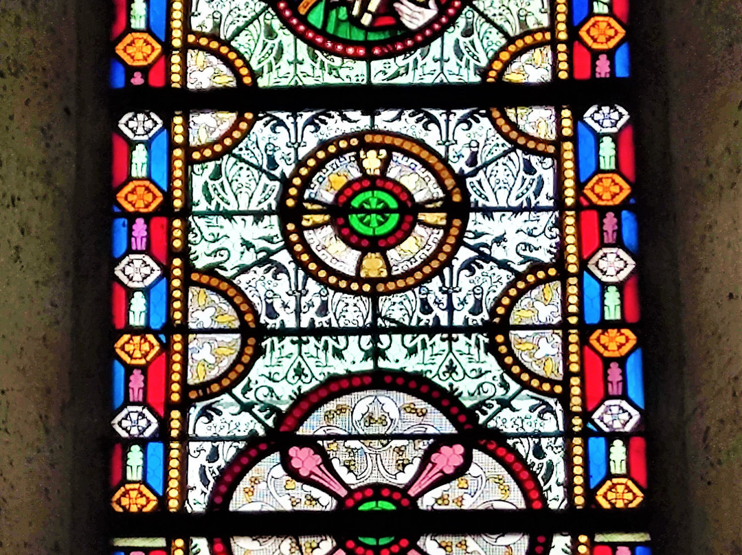 Eglise Saint-Hilaire de Savigné-Savigne必去景点