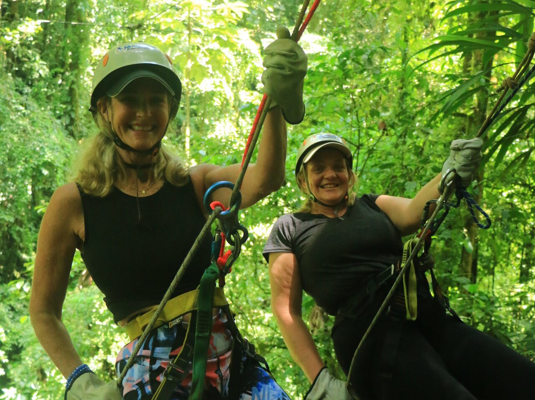 Canyoning Costa Rica Maquique Adventure景点图片