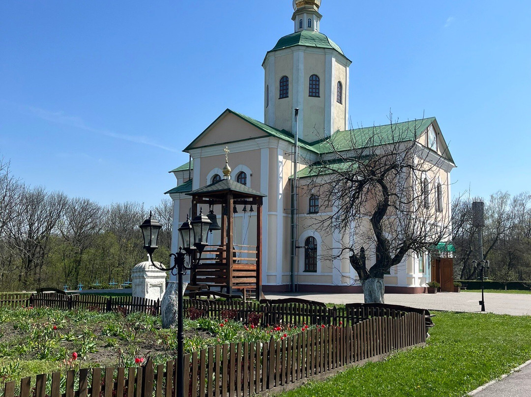 Holy Trinity Monastery Motroninsky景点图片