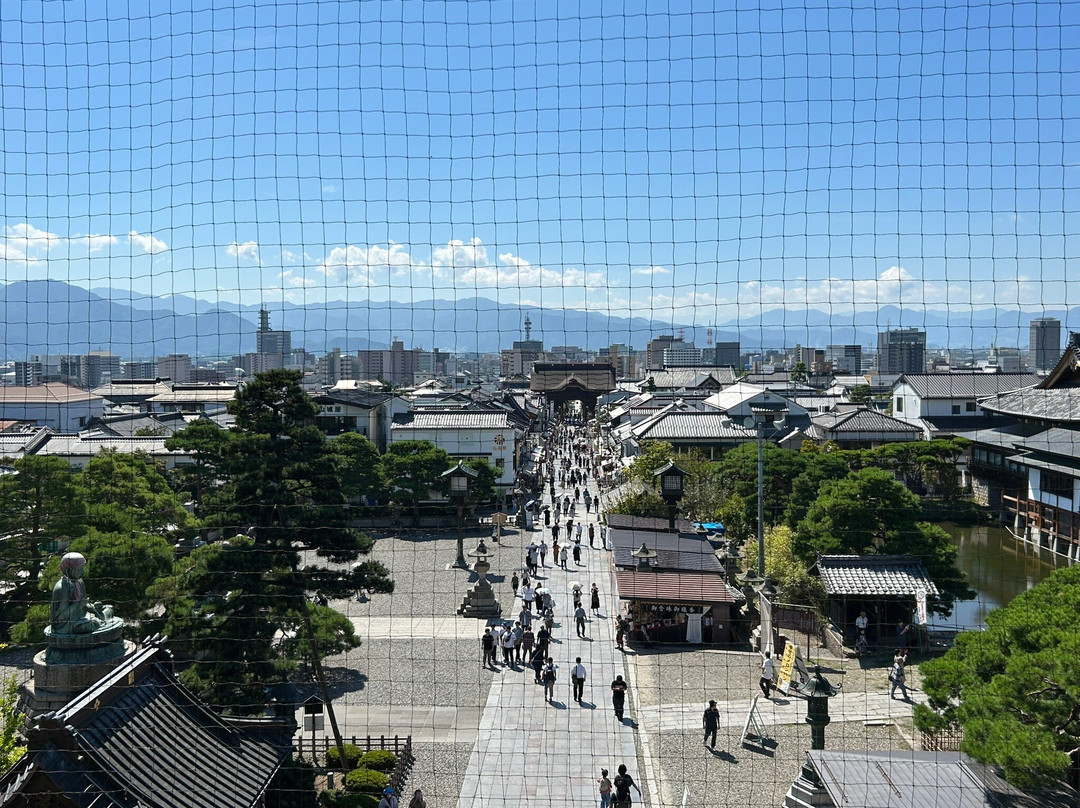 Zenko-ji Temple Sammon Gate景点图片