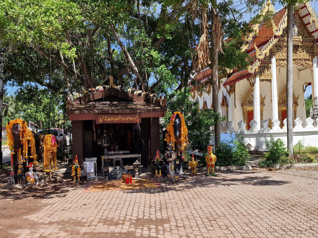 Wat Bang Kung-挽坤弟必去景点
