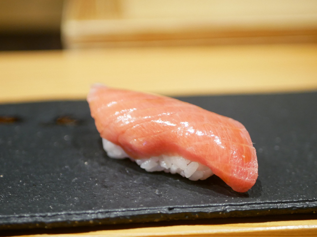 鮨うえ岡
