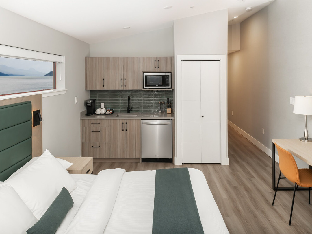 哈里逊海滩酒店主图