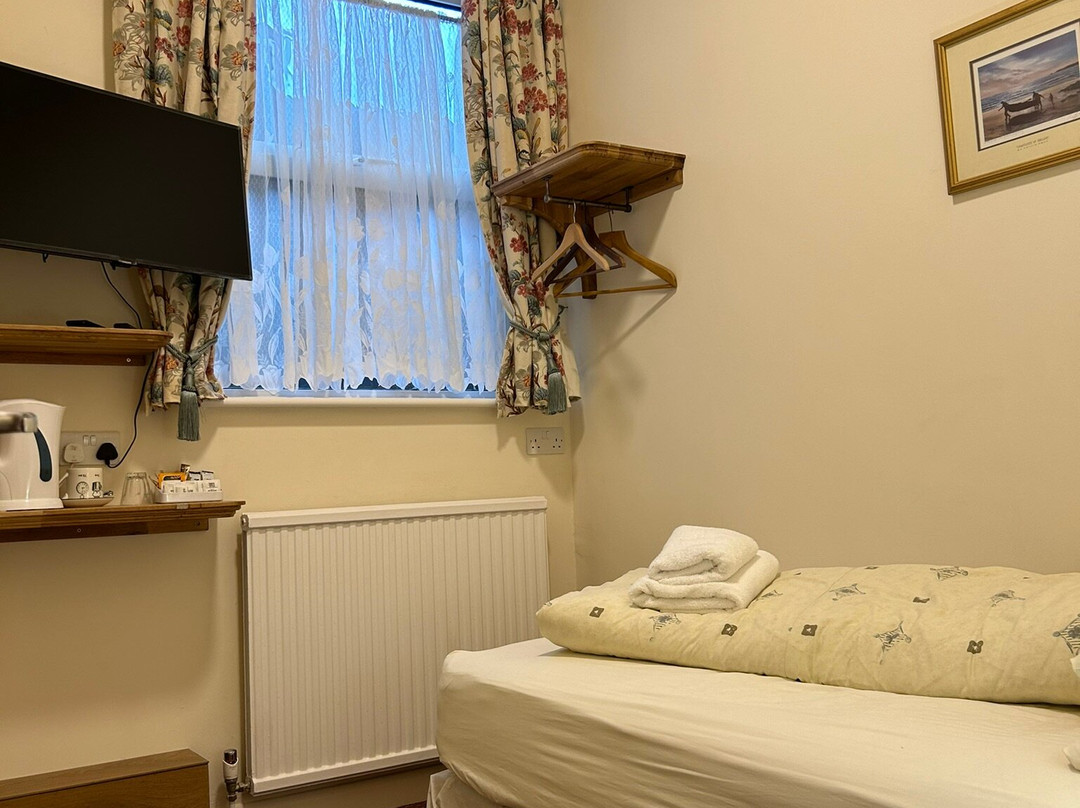 Oakwood Bed and Breakfast Heathrow主图