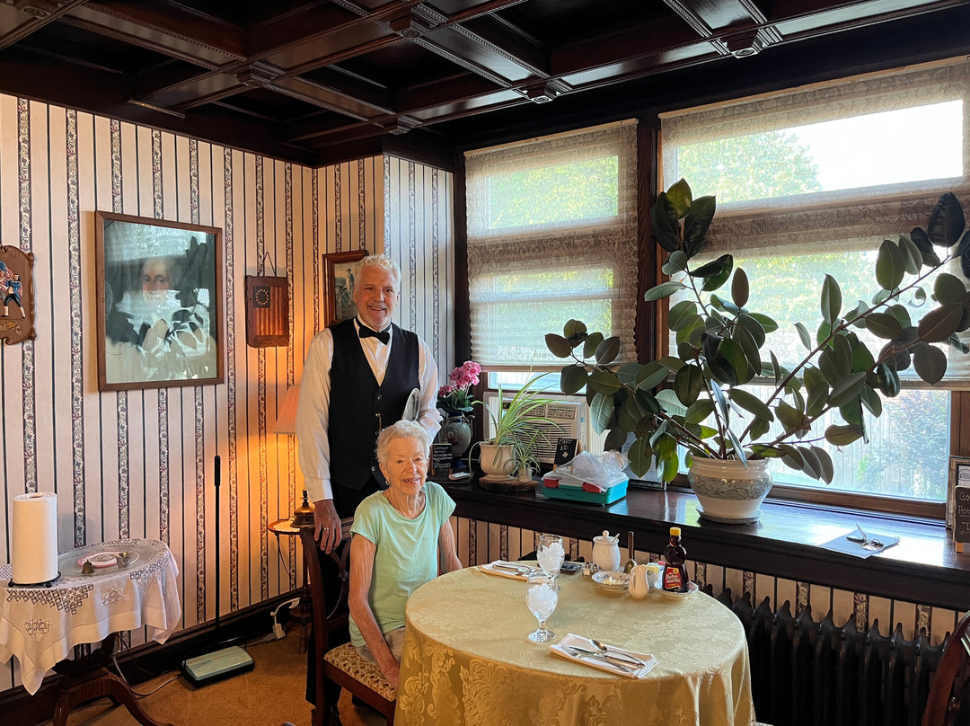 Brownsville Road House: Bed & Breakfast主图