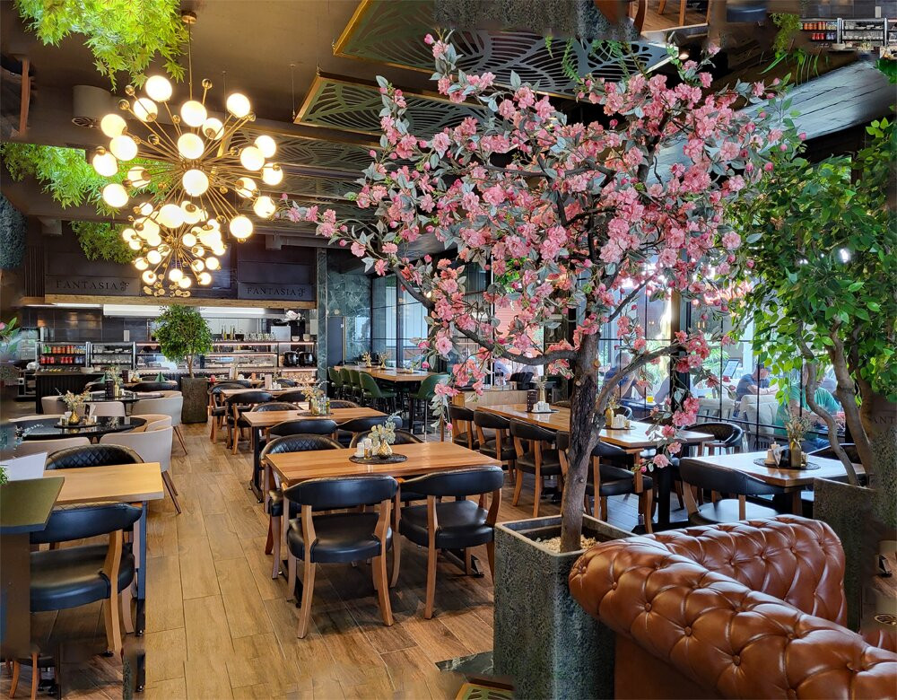 Fantasia Grill & Lounge