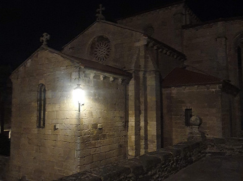 Iglesia de Santa Maria del Azogue-Betanzos必去景点