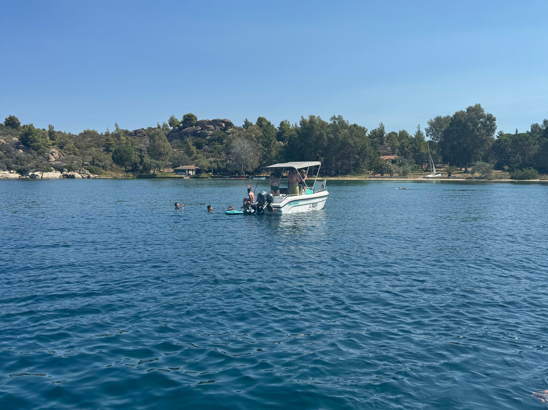 Ahoy! Rent a boat Vourvourou-Vourvourou必去景点