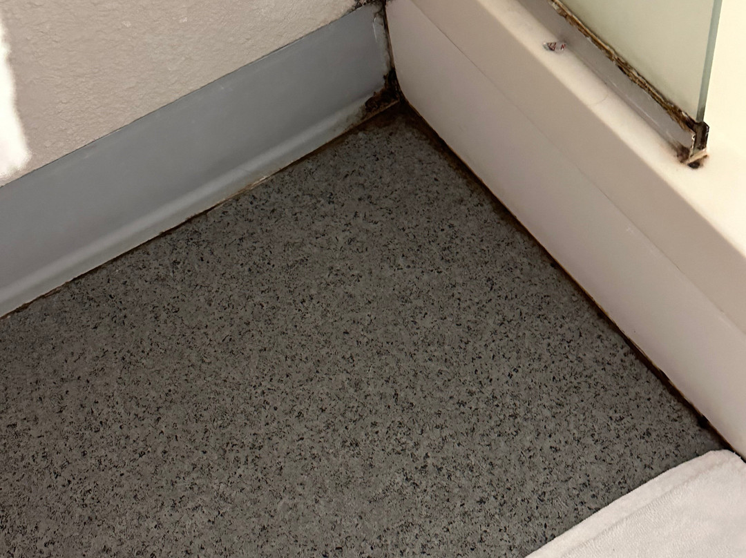 B&B 阳光酒店 阿莱 - 机械杆主图