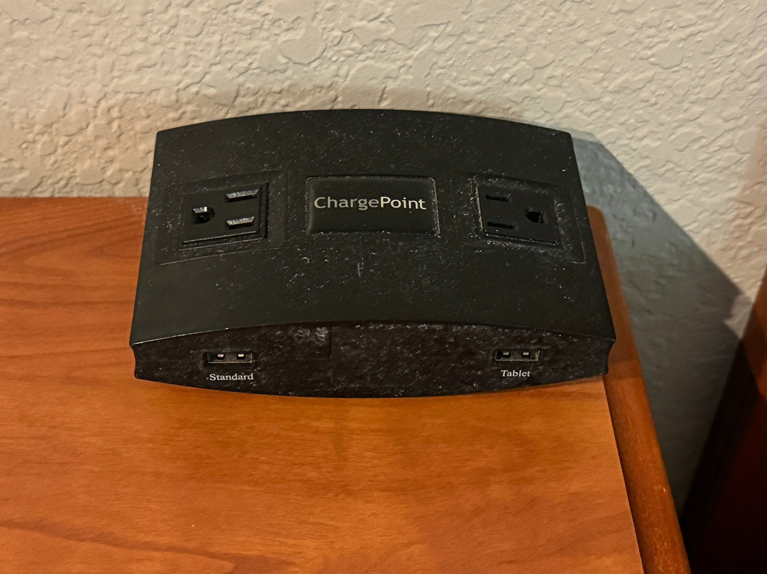 德梅因机场希尔顿恒庭酒店主图