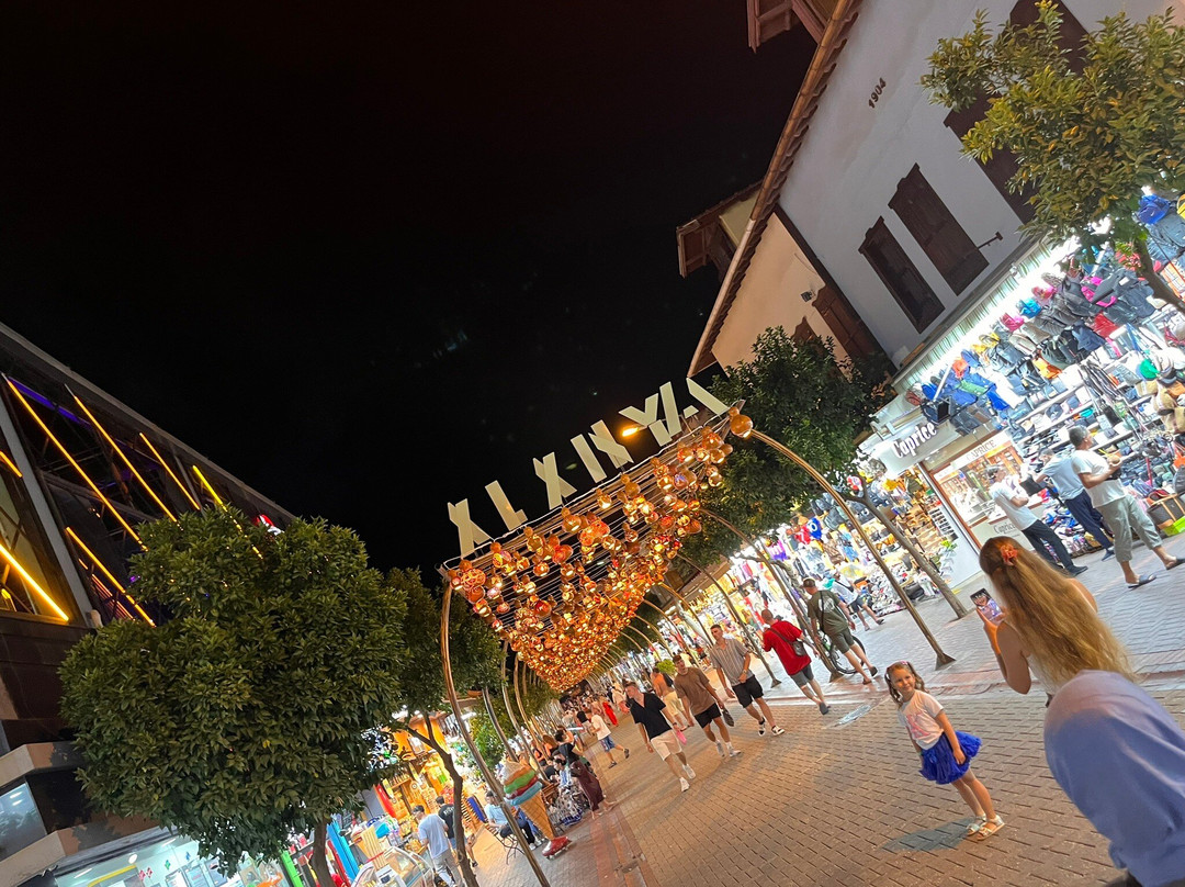 Alara Grand Bazaar景点图片