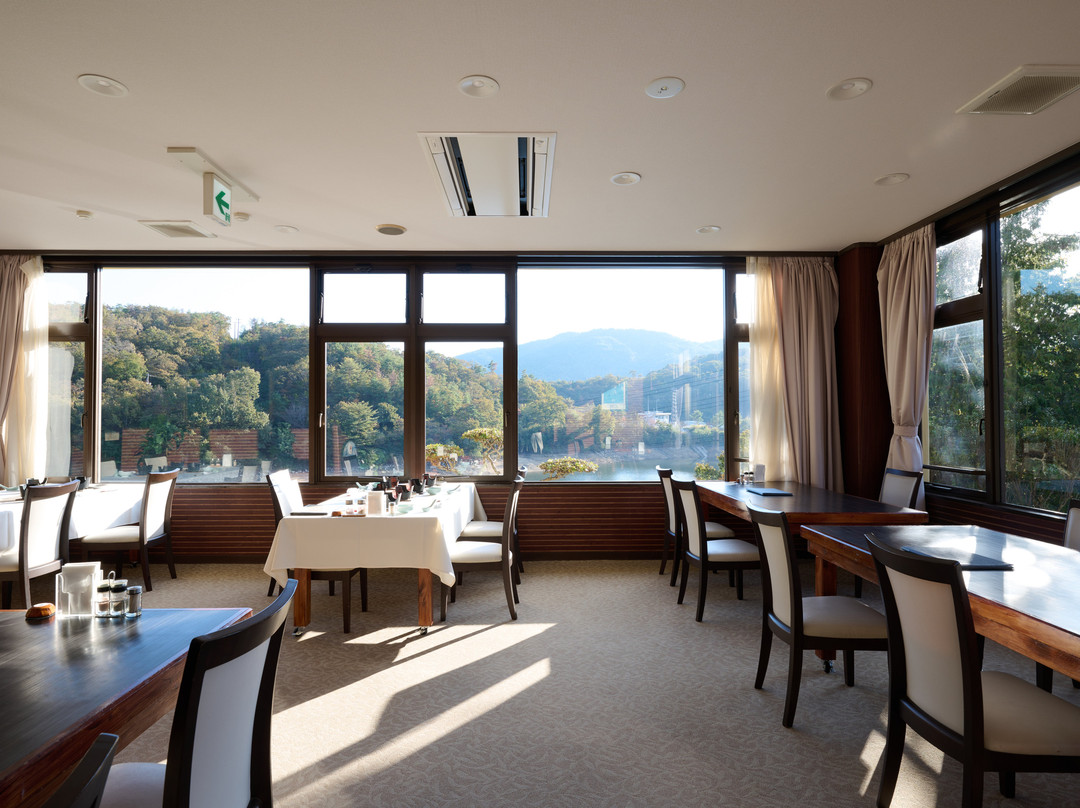 Hotel Hakuryuko Resort主图