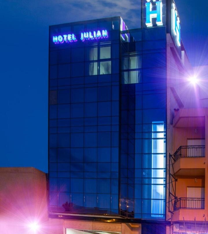 Hotel Julian主图