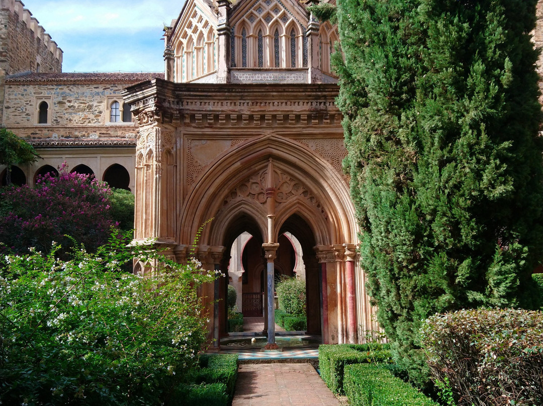 Claustro Mudéjar-Guadalupe必去景点