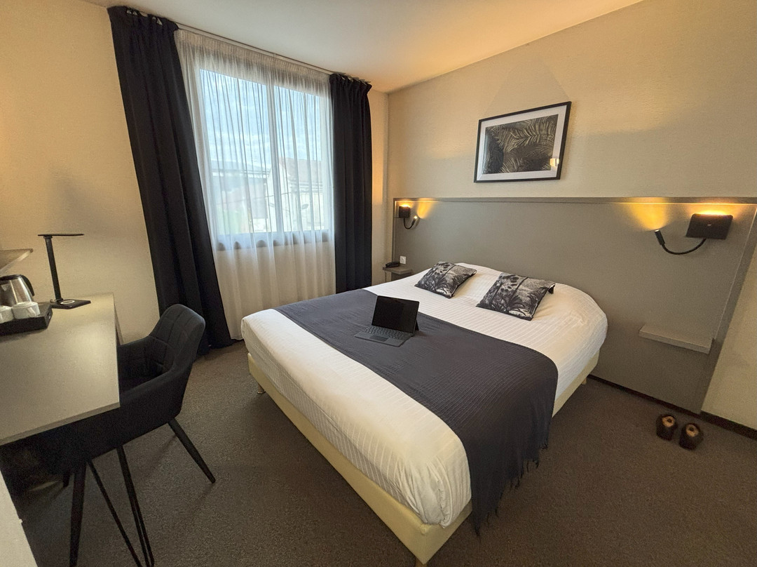 因特尔瓦罗酒店主图