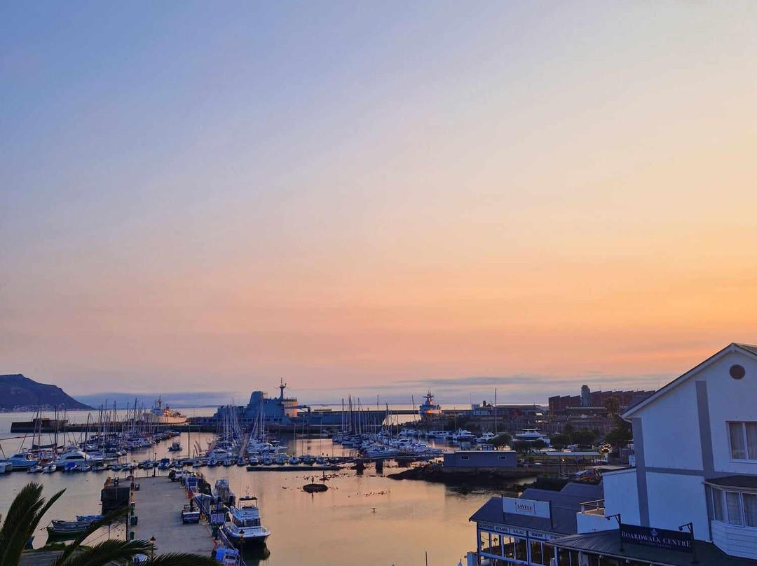 西蒙镇码头酒店主图