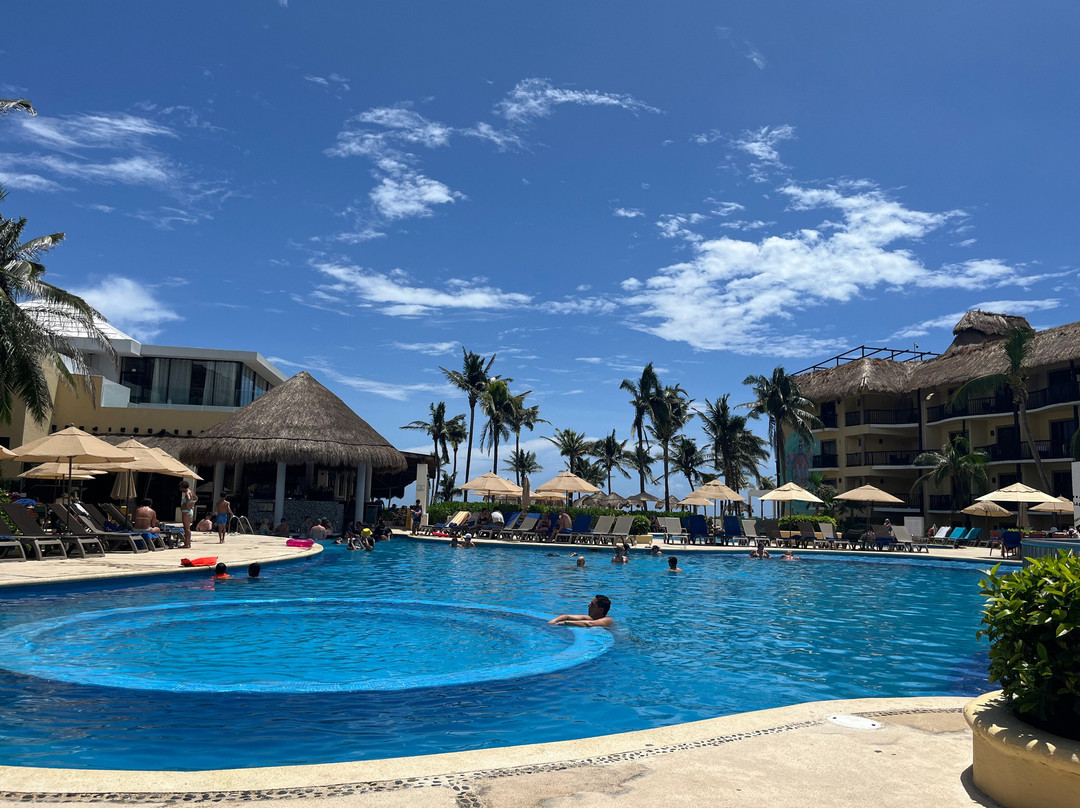 Catalonia Yucatan Beach主图