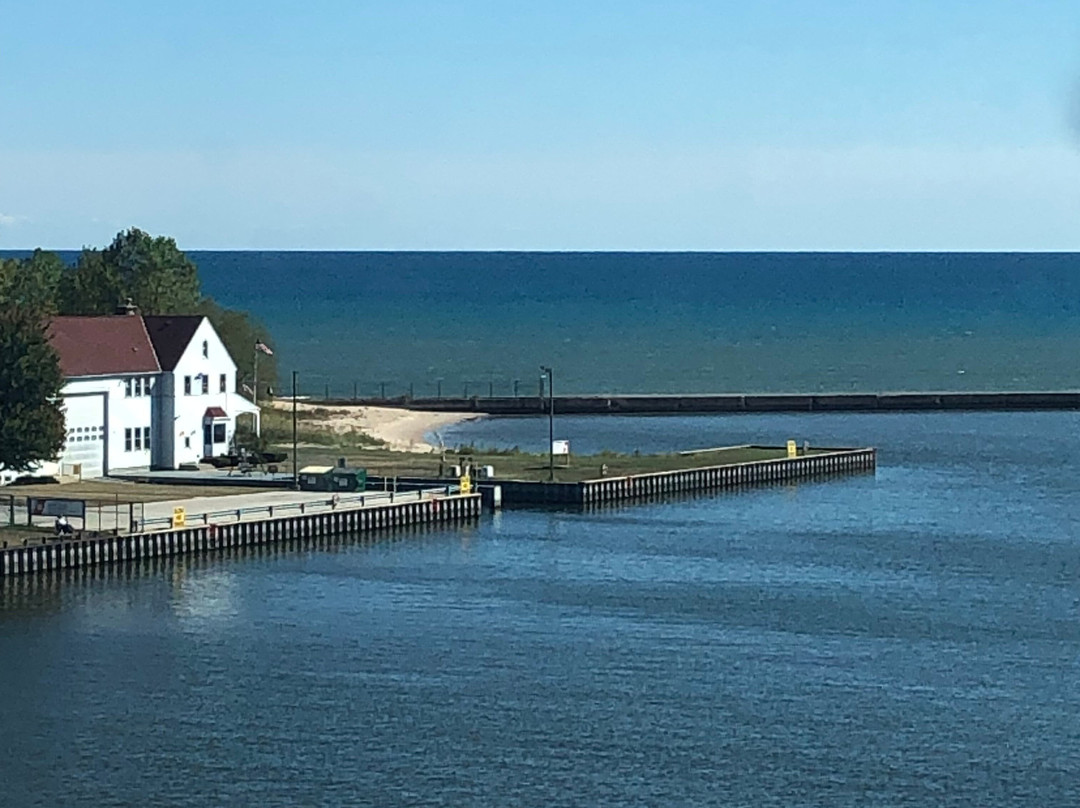 Cobblestone Hotel & Suites - Two Rivers主图