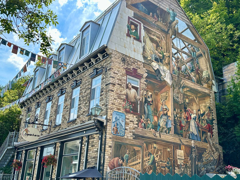 Fresque du Petit-Champlain-魁北克市必去景点