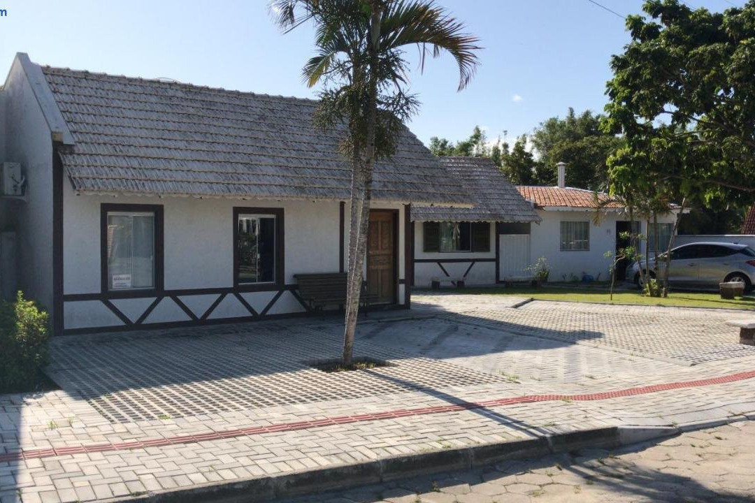 Baleia Branca Chalé
