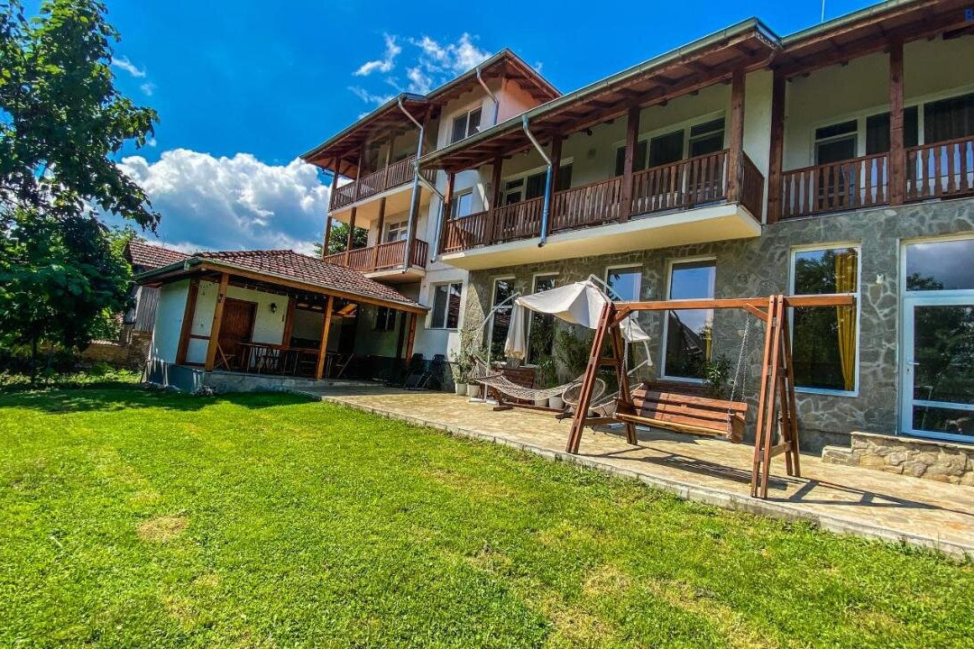Au Nature Guest House