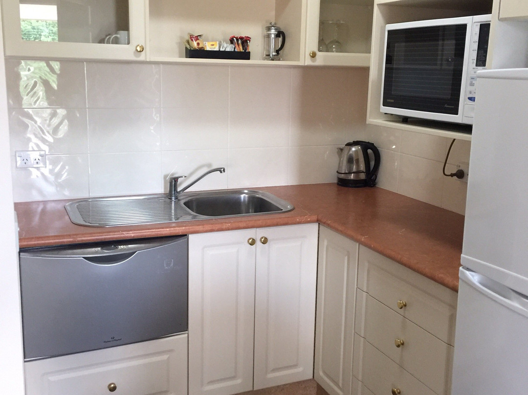 Littomore Suites Bathurst主图