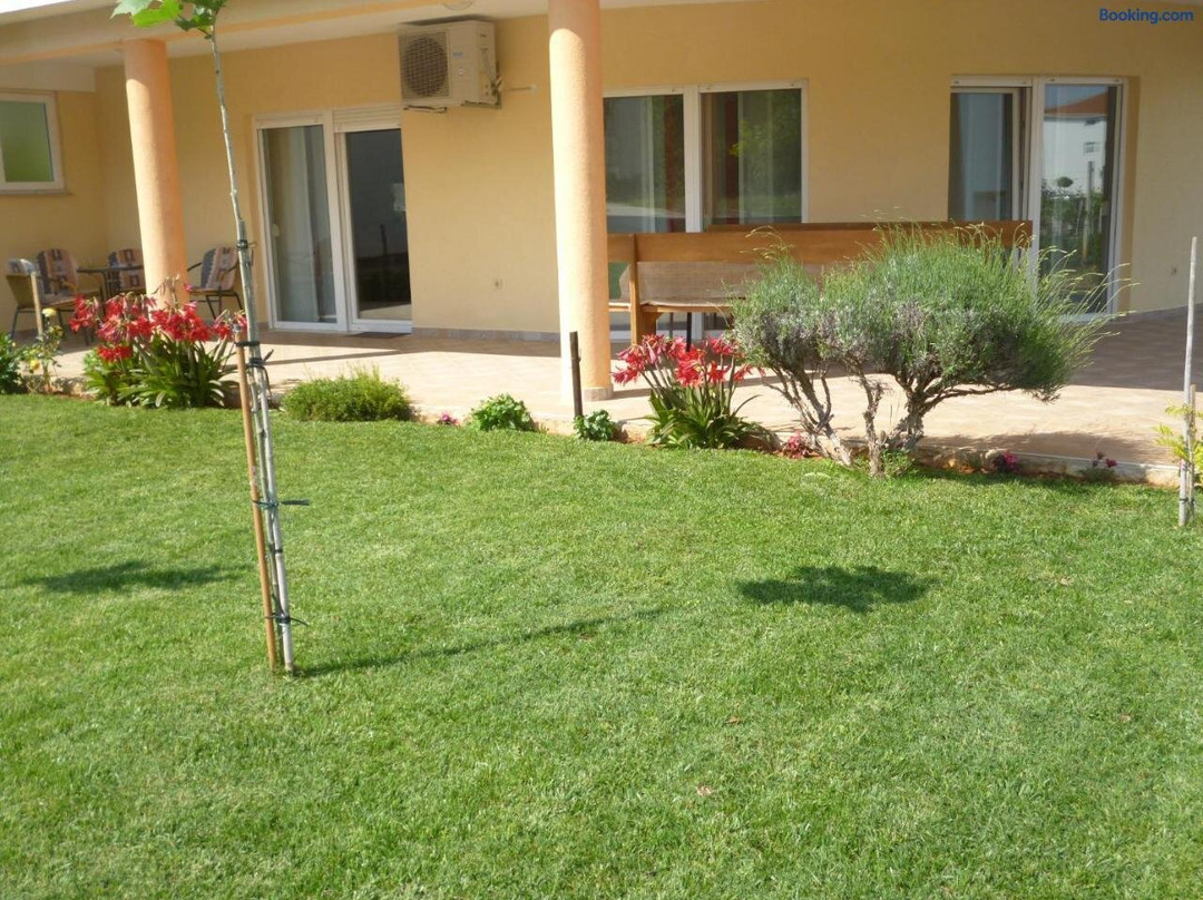 Apartments and Rooms Mara I Pavo Medjugorje