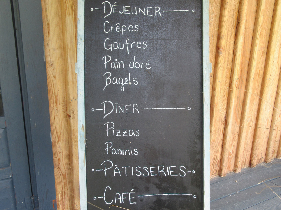 Bleuets & Cie-Saint-Pierre-les-Becquets必去景点