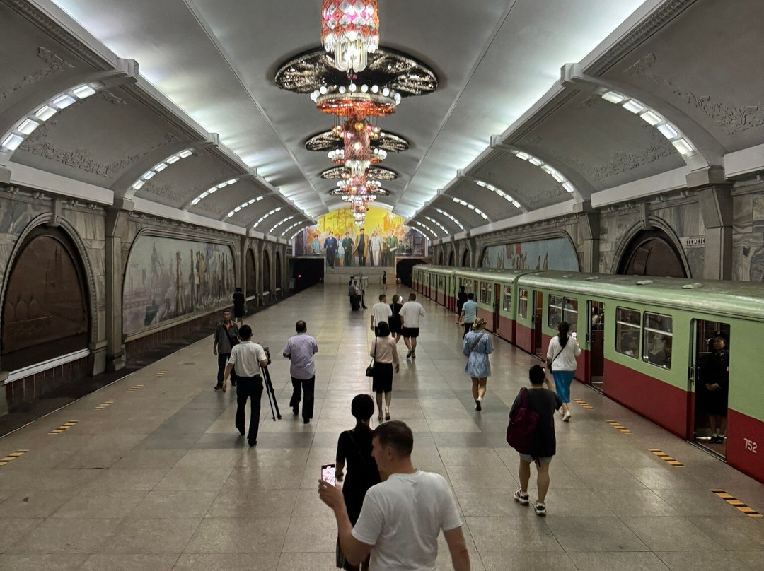 Pyongyang Metro-平壤必去景点