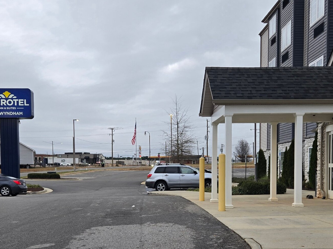 Microtel Inn & Suites by Wyndham South Hill主图