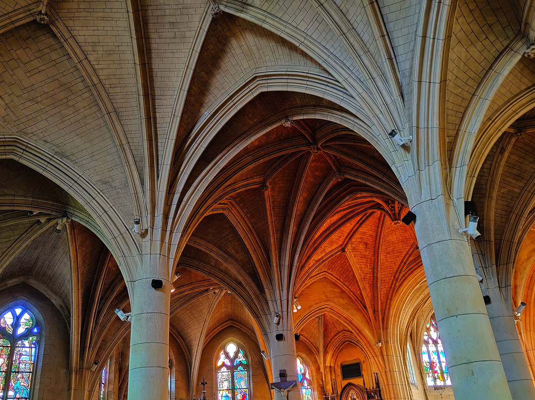 Eglise Saint Pierre景点图片