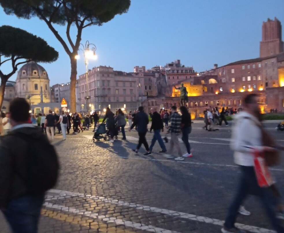 恺撒广场-罗马必去景点